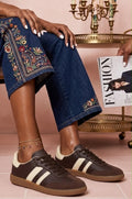 Lucy trainers brown