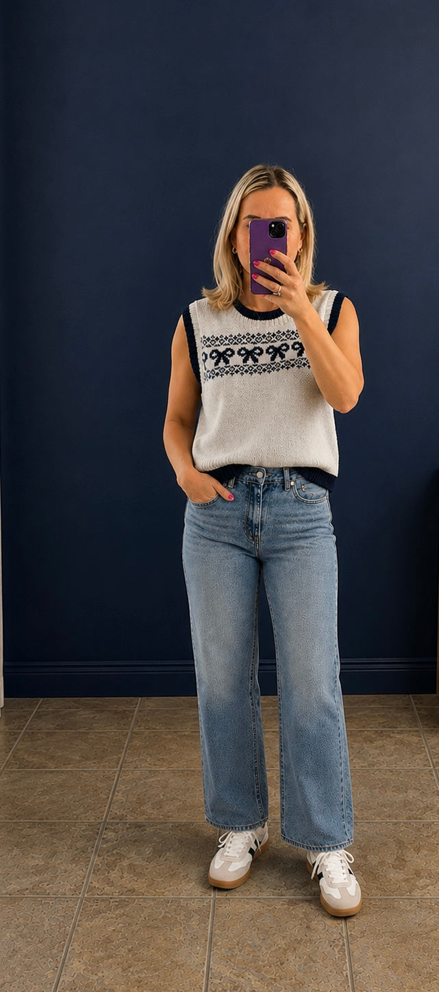 Navy bow knitted vest